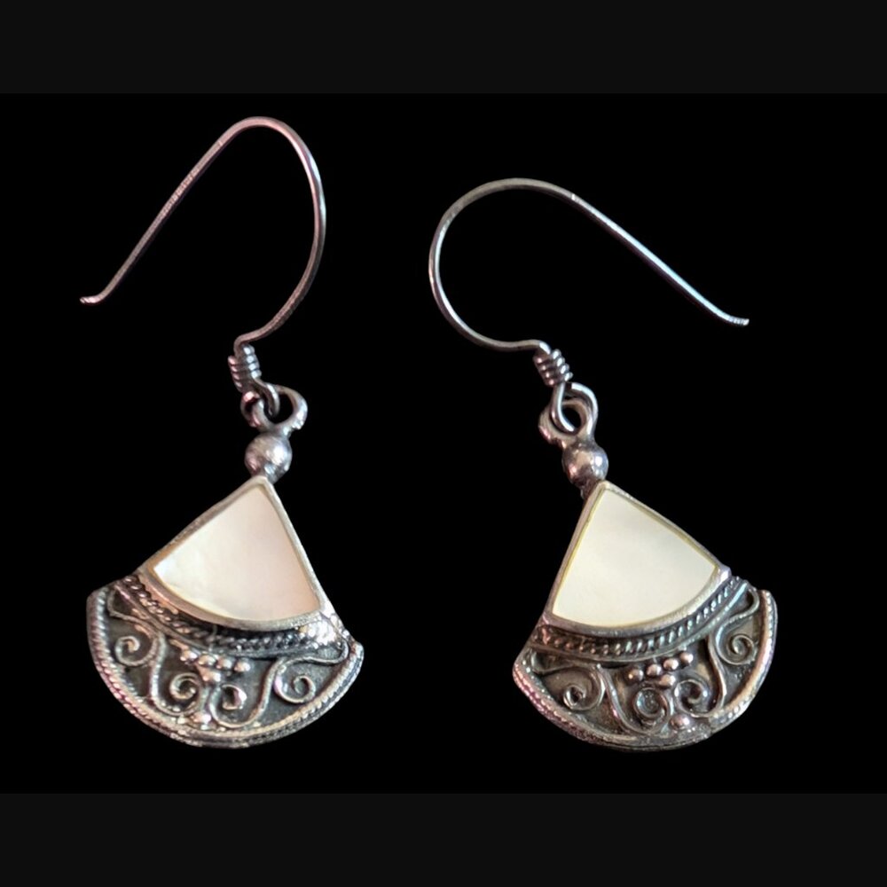 925 Sterling Oxidized Fan Mother Of Pearl Wire Hook Drop Dangle 1.5" Earrings